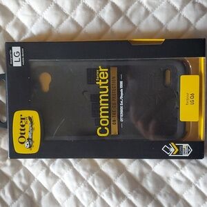 OTTERBOX CASE - LG Q6